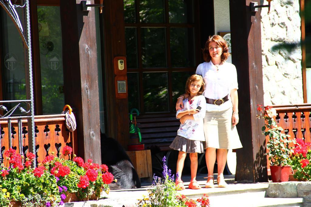 Hotel Castor Champoluc Esterno foto